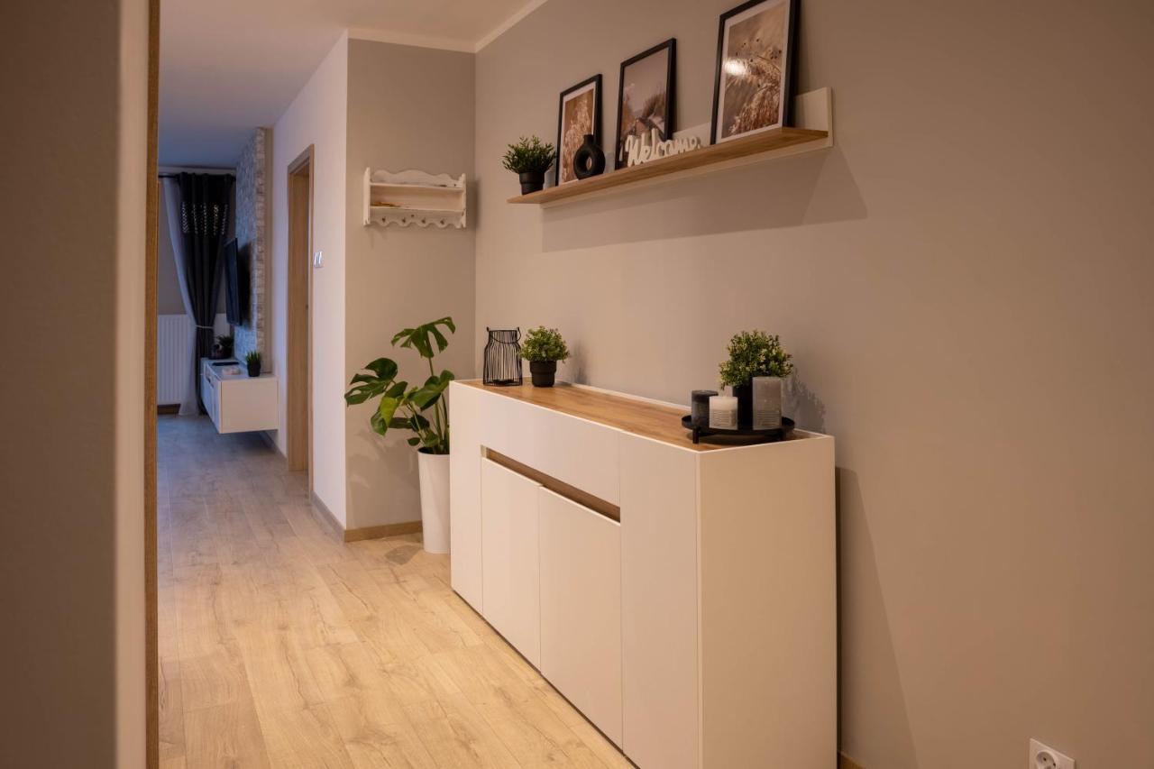Апартаменты Apartament Rakownica Еленя-Гура Экстерьер фото