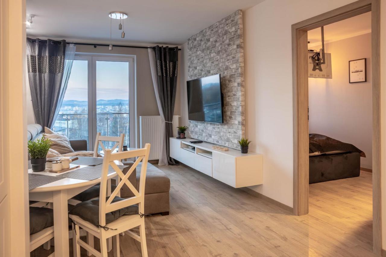 Апартаменты Apartament Rakownica Еленя-Гура Экстерьер фото